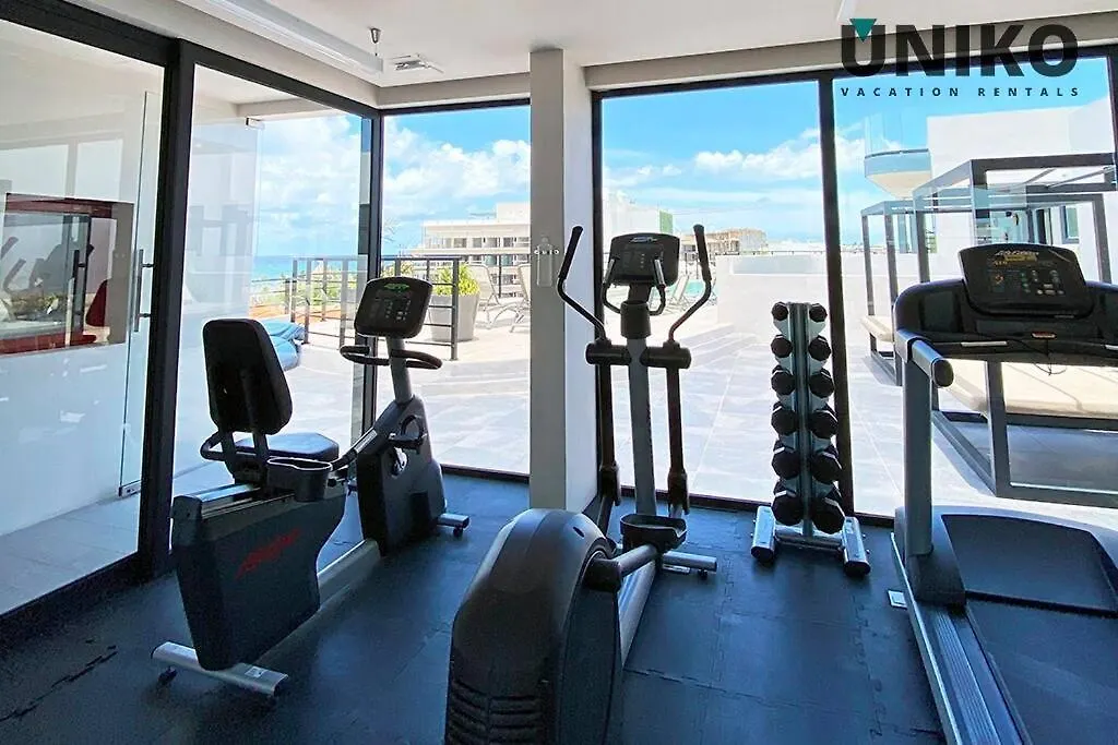 1 Block To The Beach 2Br 6Pax Rooftop Pool King Bed Playa del Carmen Mexico