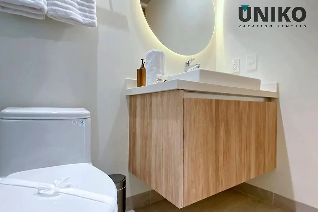 Apartment 1 Block To The Beach 2Br 6Pax Rooftop Pool King Bed Playa del Carmen