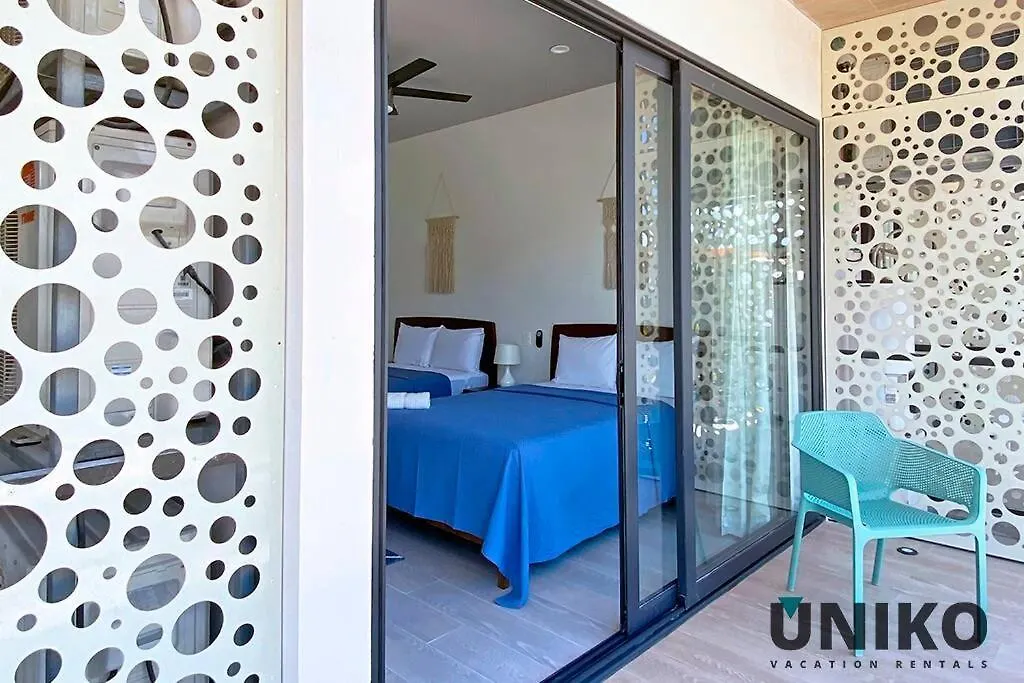 1 Block To The Beach 2Br 6Pax Rooftop Pool King Bed Playa del Carmen Mexico